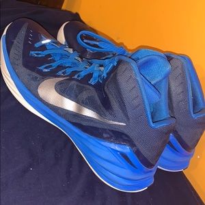 Nike Hyper Dunk Men Not Selling in stores anymore!